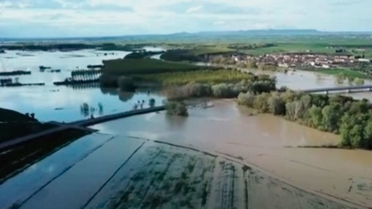 Hallan el cadáver del pastor de Zaragoza y movilizan a la UME por la crecida del Ebro
