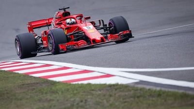 GP China: 'Pole' para Vettel; Sainz 9º y Alonso 13º