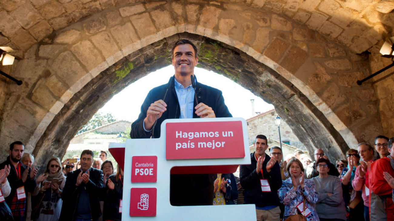 Sánchez pide a Rajoy y Cifuentes no arrastrar "en su caída" a instituciones