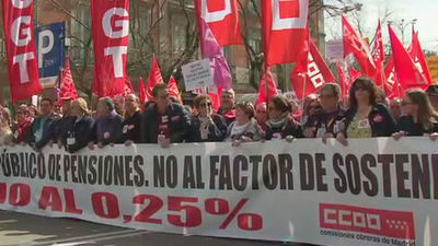 Miles de personas vuelven a la calle para reivindicar unas "pensiones dignas"
