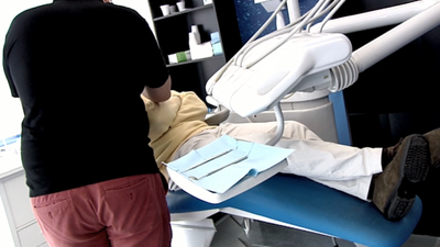 Falsos títulos e intrusismo laboral