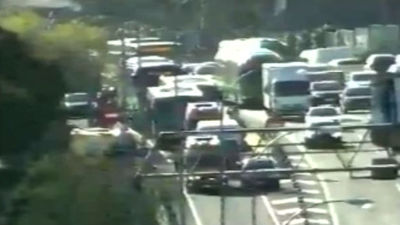 Un choque entre dos autobuses en la A-6  deja 19 atendidos, 4 de ellos con ingreso hospitalario