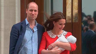 La duquesa de Cambridge da a luz un niño, su tercer hijo