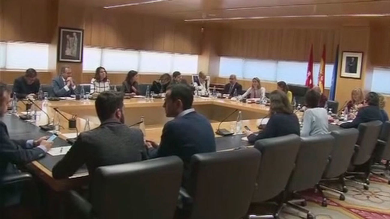 La Asamblea desconvoca el pleno de este jueves tras la dimisión de Cifuentes