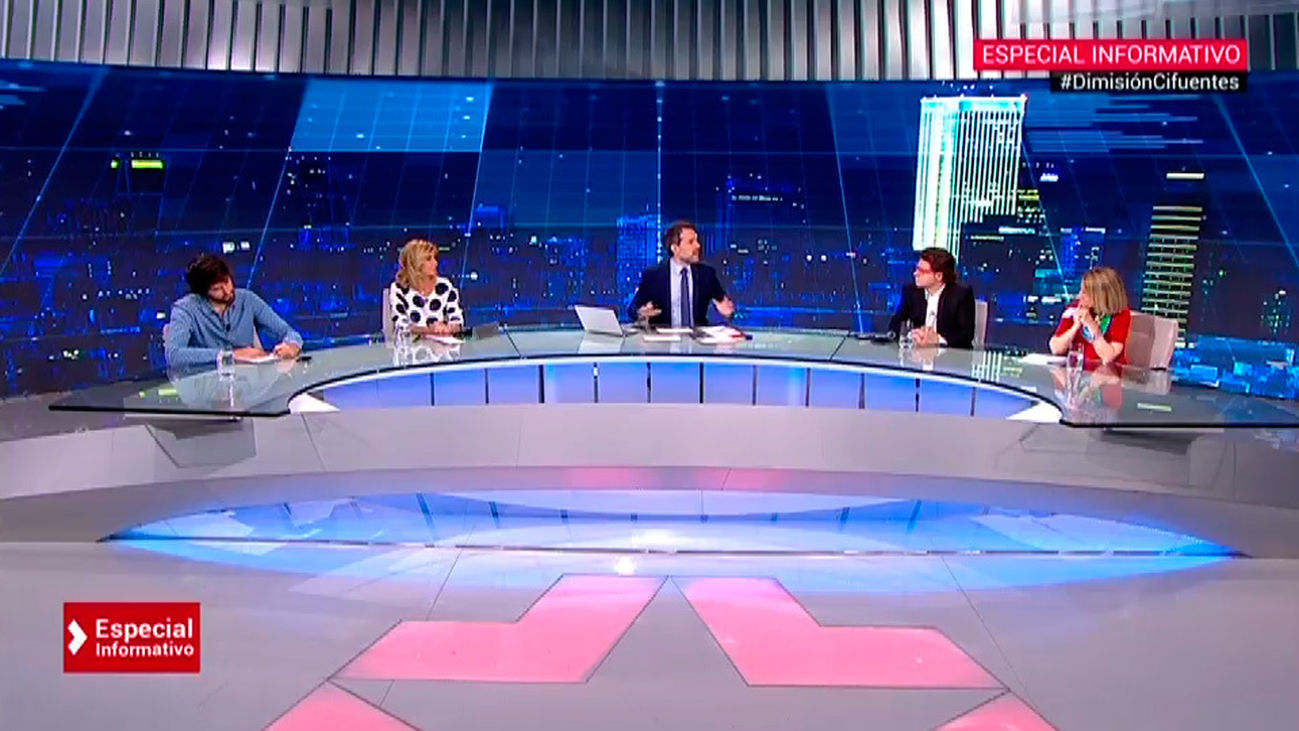 Especial Informativo: Dimisión de Cifuentes 5
