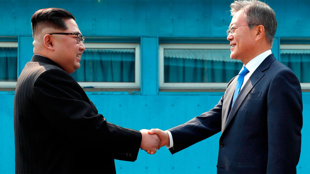 Histórica cumbre de las dos Coreas con el compromiso de conseguir la paz