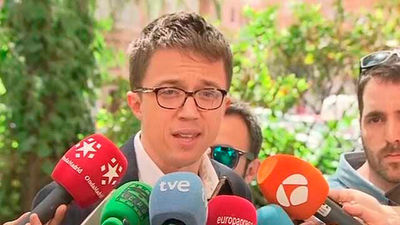 Errejón y su equipo debaten si acudir a los actos del 2 de Mayo ante el "vacío de poder y el agujero" de la Comunidad