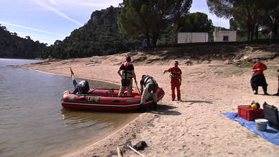 Equipos de rescate subacuático de la UME