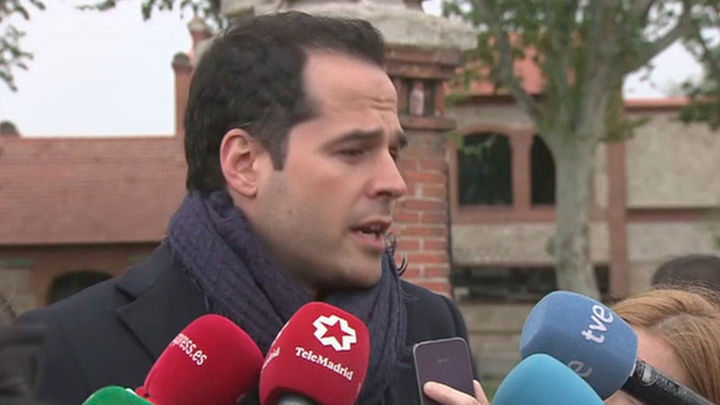 Aguado acusa al PSOE de tener mucha "ansiedad" por alcanzar la presdencia de la Comunidad