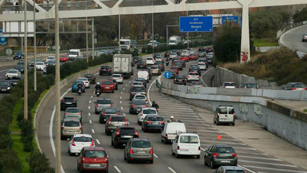 Accesos complicados a Madrid por el regreso del puente de mayo