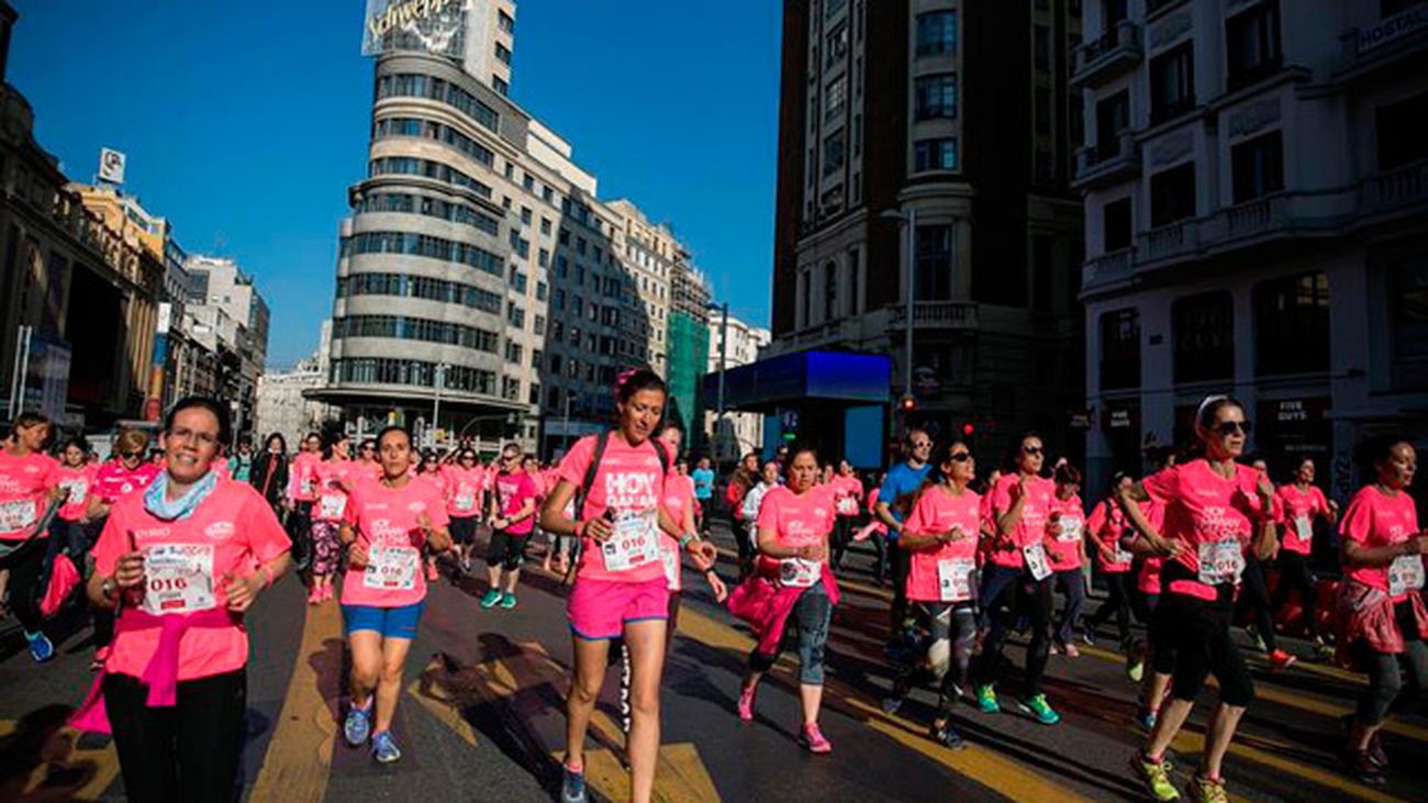 35.000 mujeres tiñen de rosa las calles de Madrid contra la violencia machista