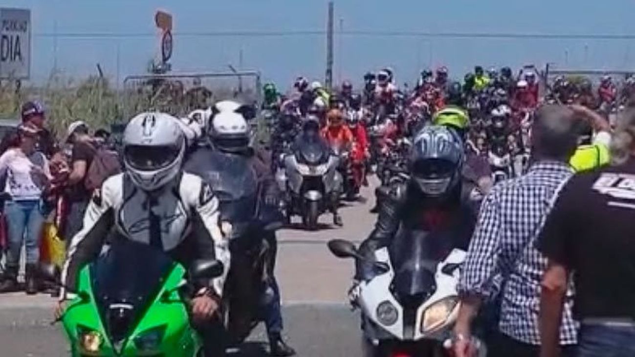 Miles de moteros peregrinan a Jerez