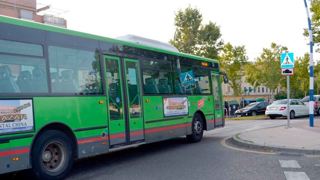 El Bercial cuenta con dos nuevas paradas de autobús de las líneas L3 y 446