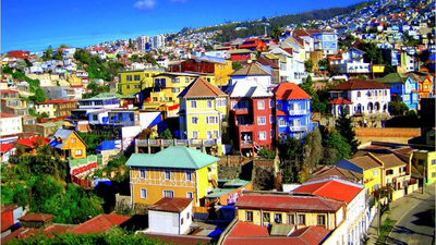 Valparaíso, una ciudad multicolor abierta al Pacífico
