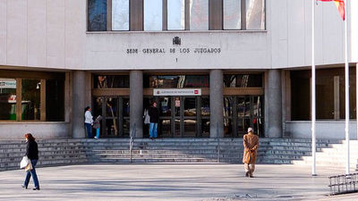 La víctima de 'la manada' denuncia ante el juez la filtración de sus datos personales