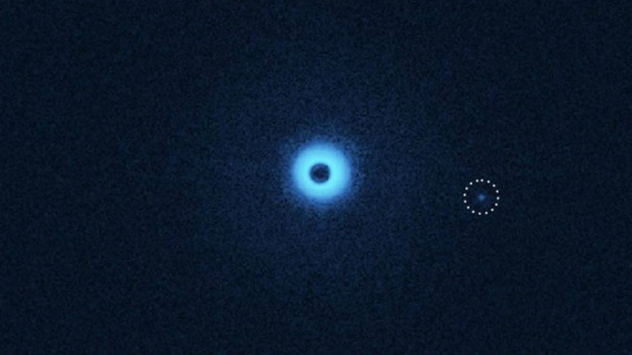 Fotografían un planeta bebé a  600 años luz por casualidad