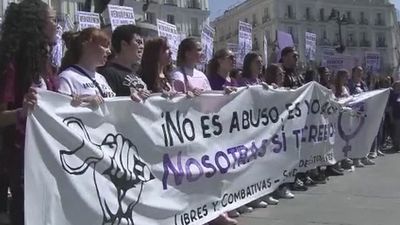 El tribunal podría decidir este martes si 'La Manada' sigue en prisión