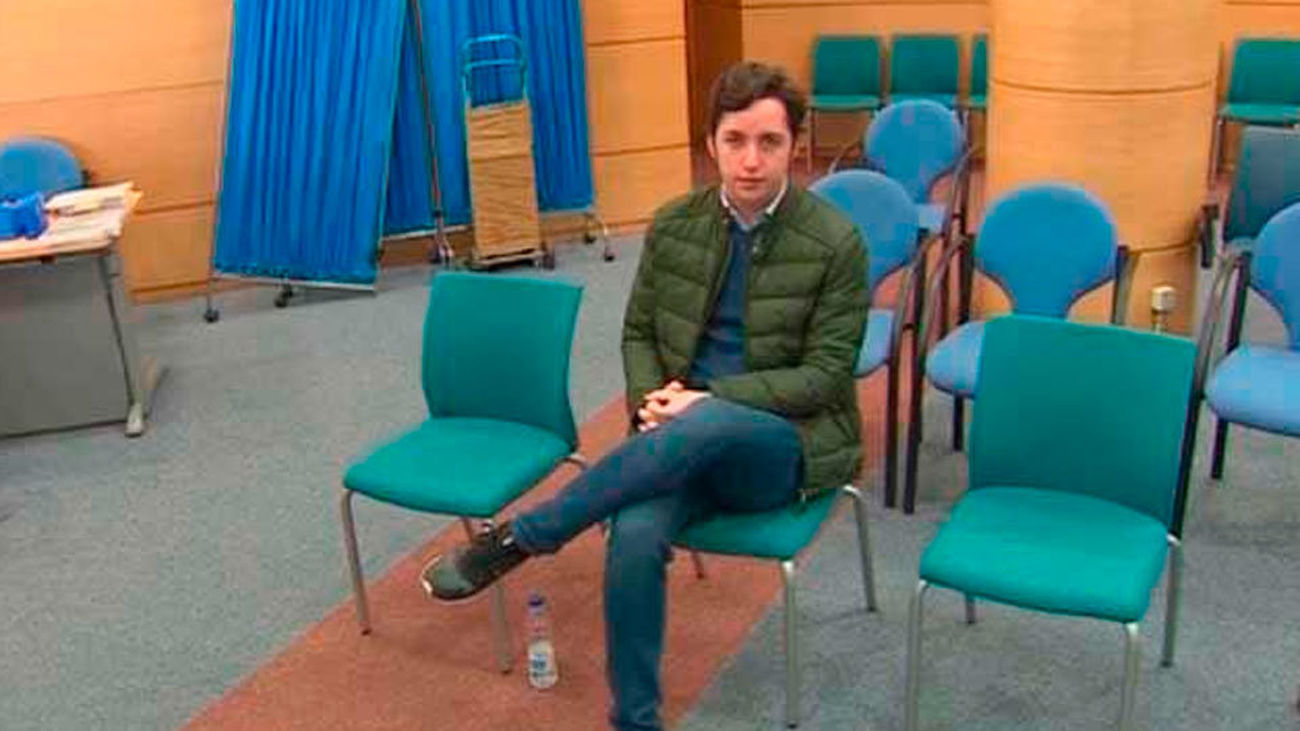 Absuelto el 'pequeño Nicolás' de injurias y calumnias al CNI