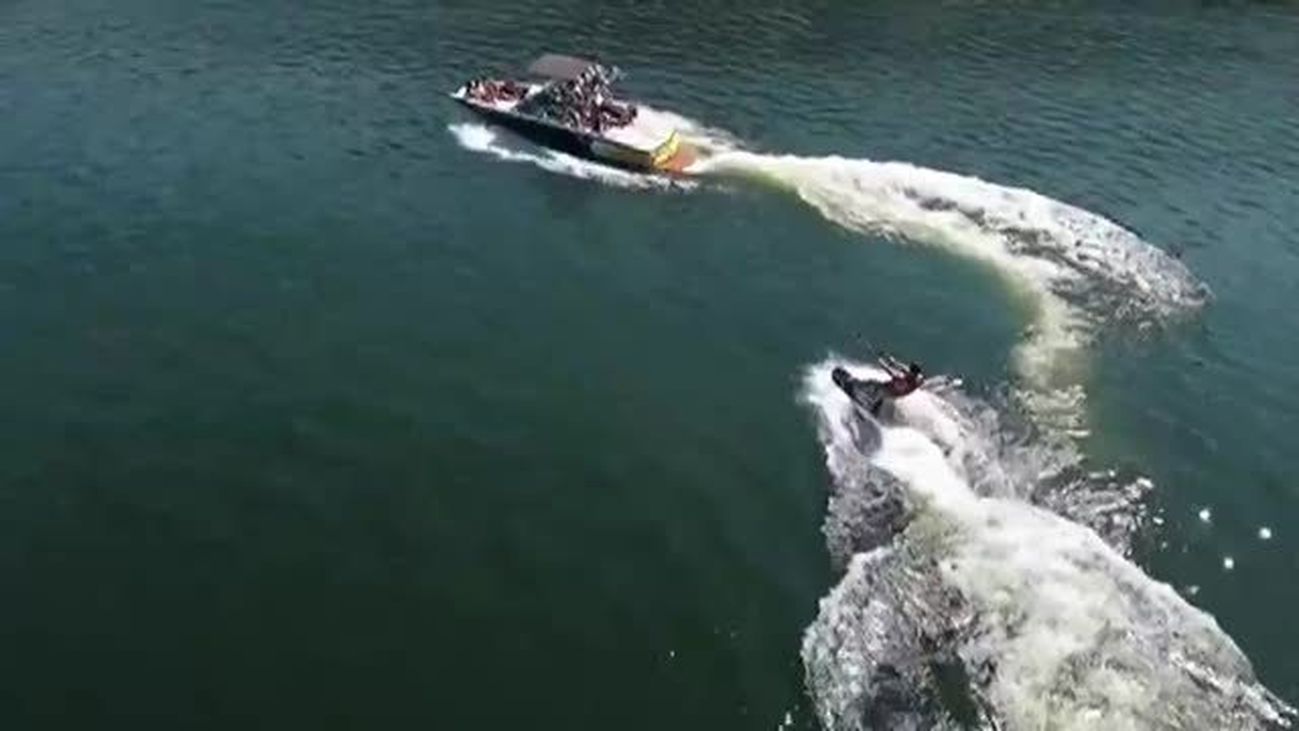 El pantano de San Juan, con bandera azul