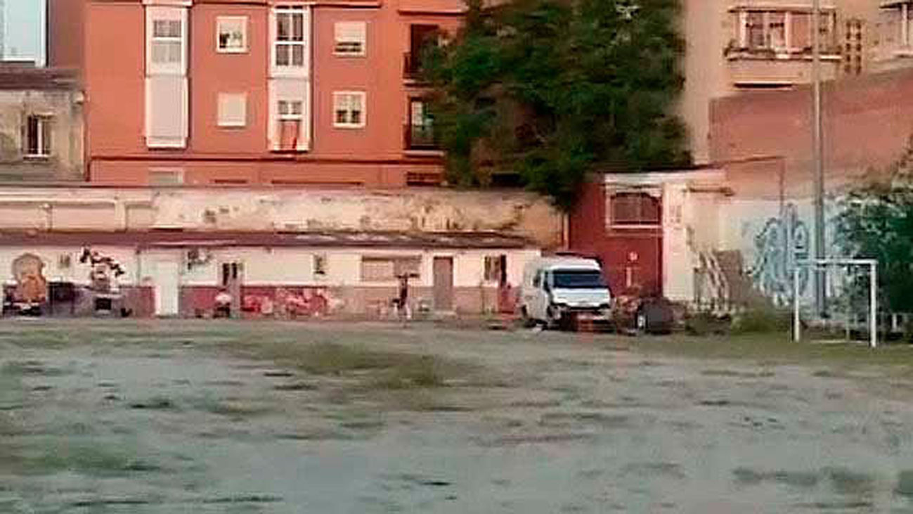 Varias familias vivien en el estadio del Puerta Bonita