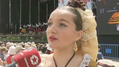 Bailes regionales en la plaza Mayor