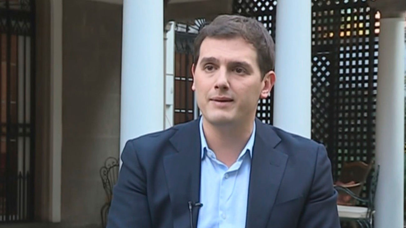 Rivera pide a Rajoy que rectifique y se siente con Cs para extender el 155 en Cataluña