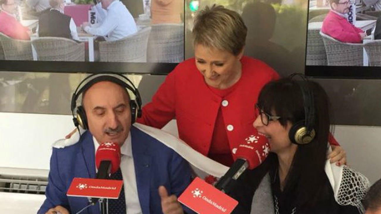 Inmaculada Galván nos canta un chotis en directo