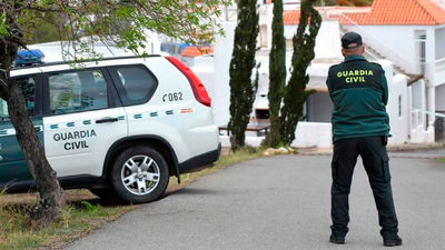 Prisión sin fianza para los 8 detenidos por la agresión a los guardias en Algeciras