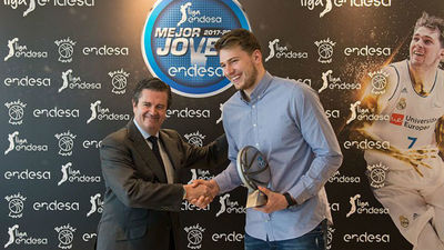Más premios para Doncic, 'Mejor Joven' de la ACB