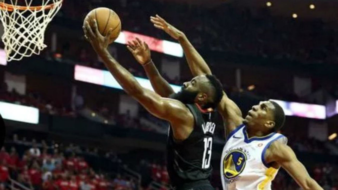 Harden ante los Warriors