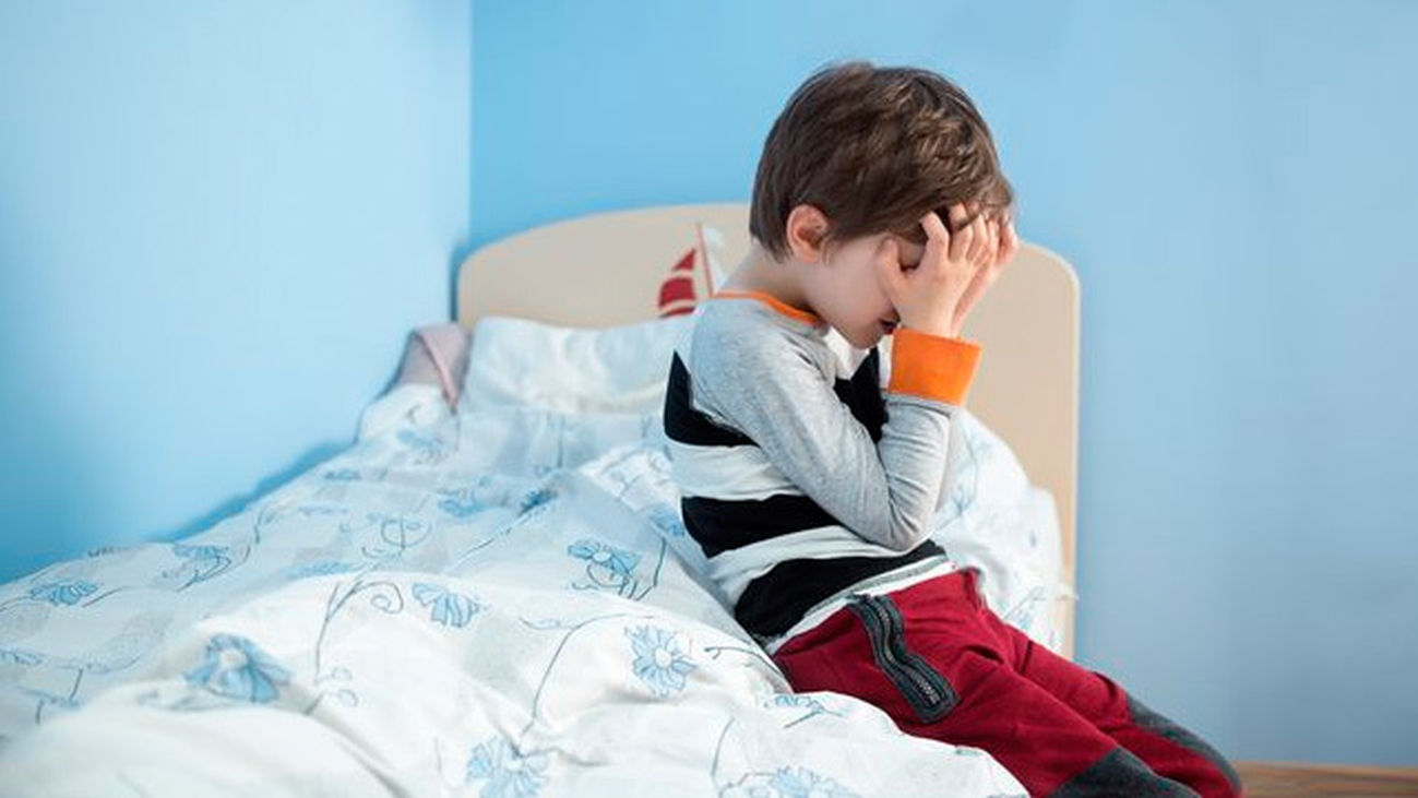 ¿Por qué a veces es tan difícil controlar el pis en la cama?