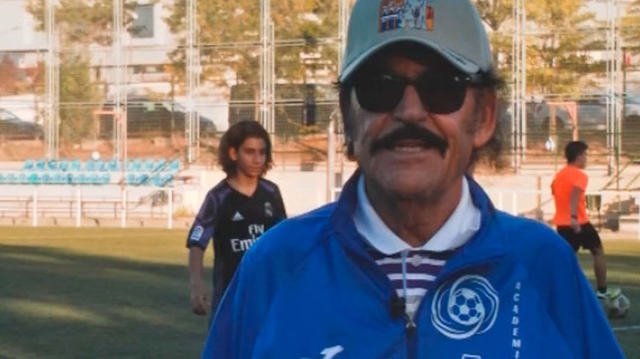 Profesor Luis L. Nombela, entrenador internacional de fútbol