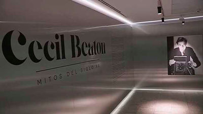 Una exposición recorre los mitos de Cecil Beaton, el fotógrafo de las estrellas