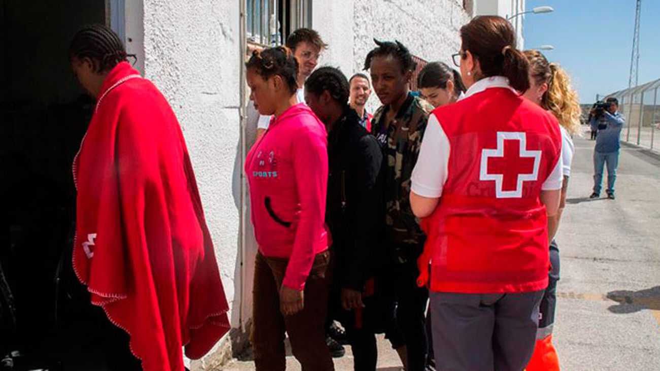 Casi mil inmigrantes rescatados el fin de semana en las costas españolas