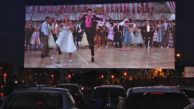 Madrid RACE, vuelve el autocine con la estética de los 60