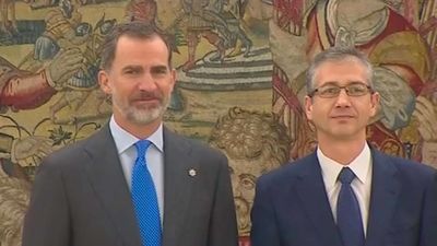 Hernandez de Cos  promete ante el Rey como gobernador del Banco de España