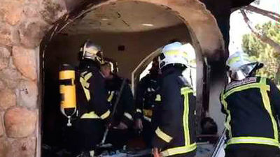 Un hombre sufre grandes quemaduras en incendio de un chalet en Guadarrama