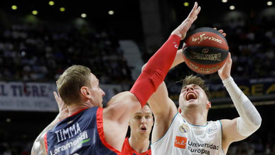 90-94 (0-1). El Real Madrid pierde el factor cancha