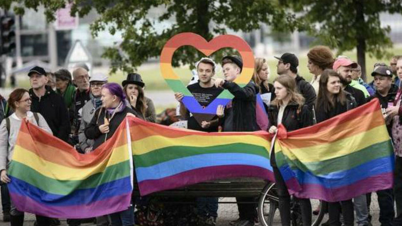 La comunidad LGBT saca músculo en el Pentágono pese a las políticas de Trump