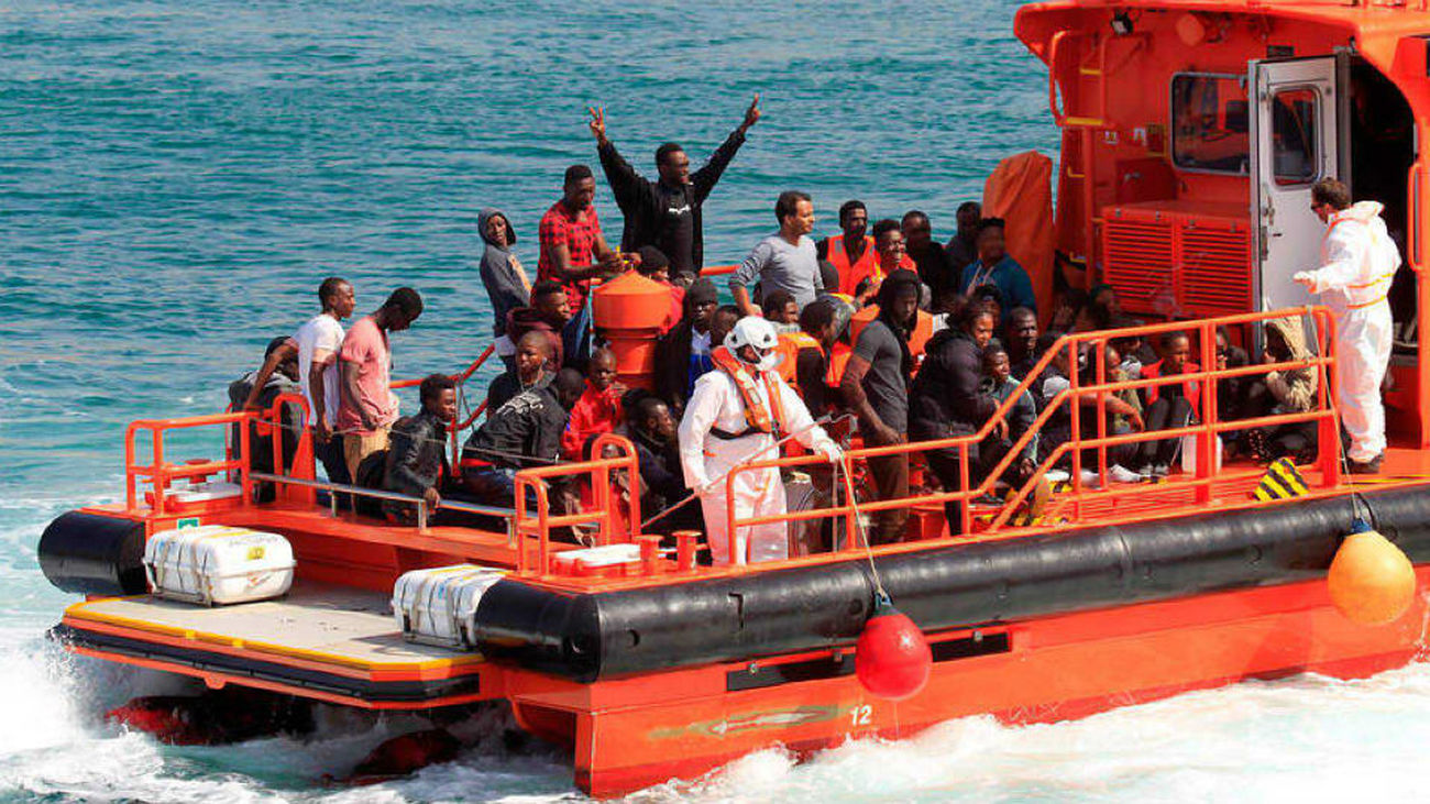 Casi 600 inmigrantes rescatados en pateras en Estrecho, Alborán y Canarias
