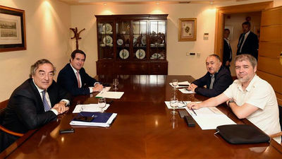 Patronal y sindicatos sellan el alza salarial de hasta el 3% para 2018-2020