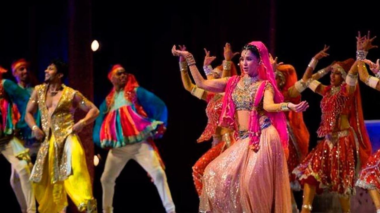 En la India viven millones de mujeres y niñas que sueñan con ser libres,  estudiar, viajar, tener amigas y hacer cosas tan senc