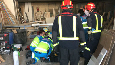 Herido muy grave un trabajador de 59 años tras caerse desde 6 metros de altura en Humanes