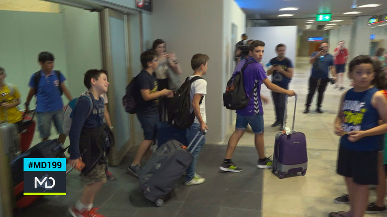 55 escolares madrileños se quedan tirados en el aeropuerto de Bristol