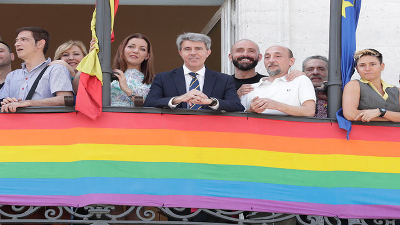 COGAM condiciona la asistencia de Garrido al Orgullo a que ofrezca "compromisos serios"