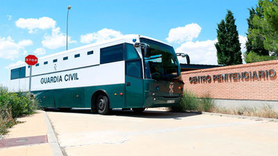 Los presos del 'procés' llegan a Zaragoza, camino de las prisiones catalanas