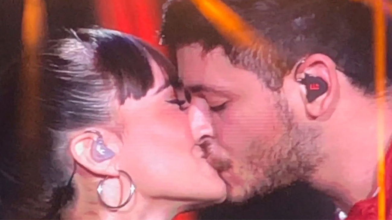 El Bernabéu lleno de besos con Operación Triunfo