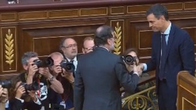 Baja el pesimismo por la situación política tras la investidura de Sánchez