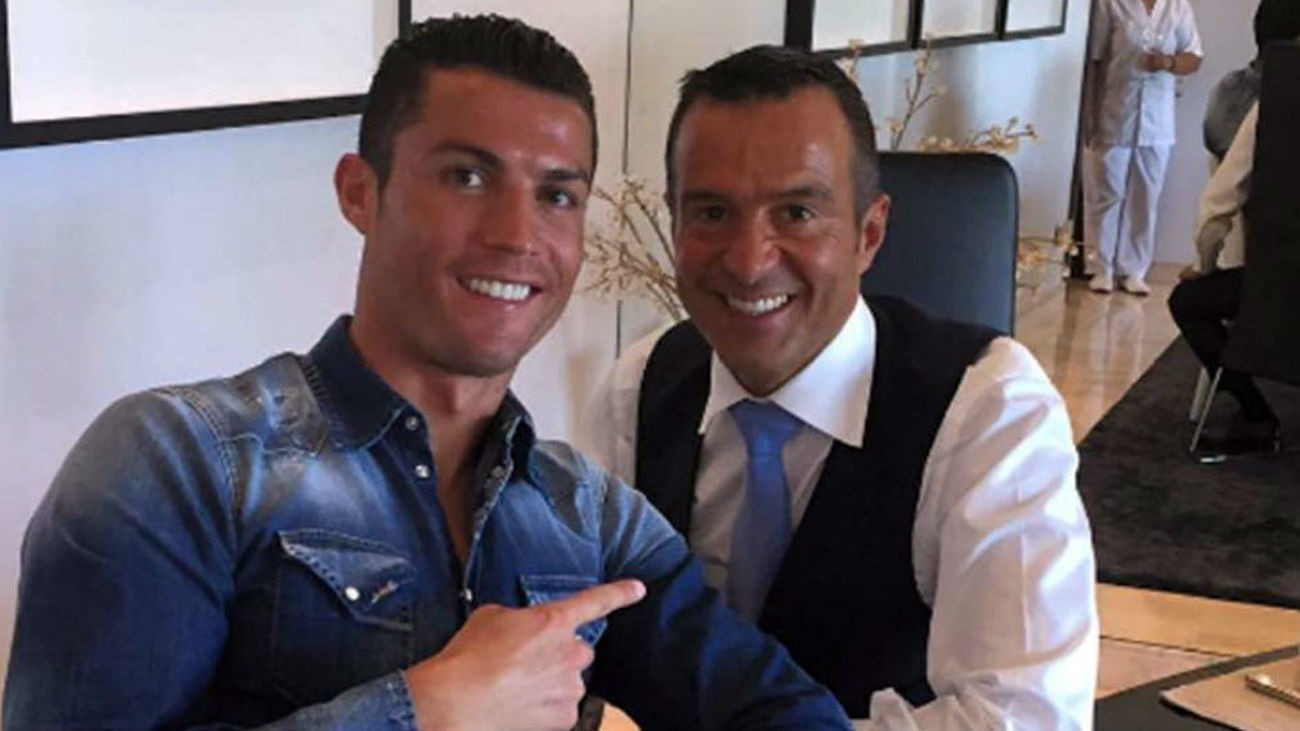 Cristiano Ronaldo y Jorge Mendes