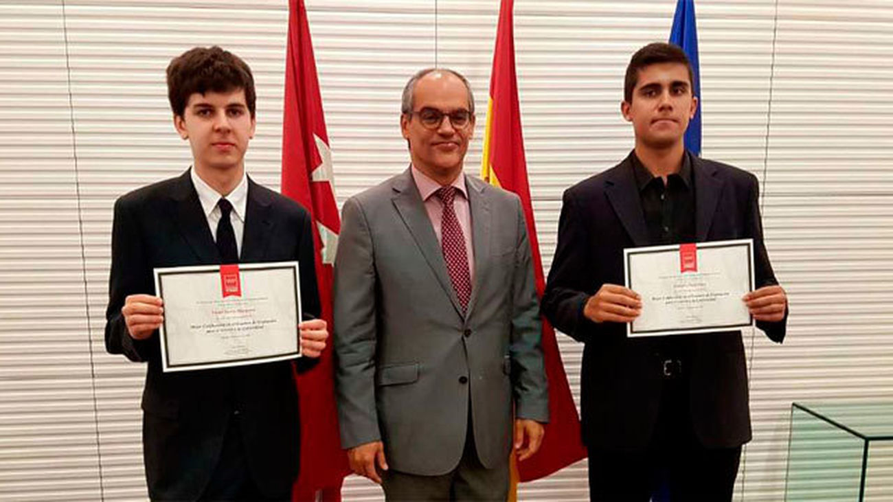 Los mejores alumnos de la EvAU en Madrid estudiarán Medicina y  Economía